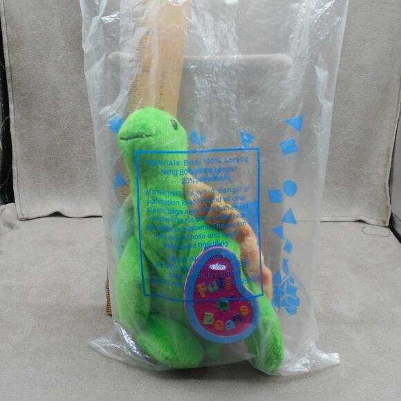 Avon Kids 1999 Shelly the Turtle May Emerald Full of Beans Birthstone Plush - Picture 4 of 4